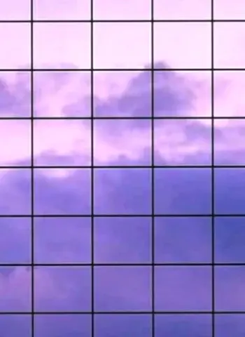Фиолетовый фон в клеточку